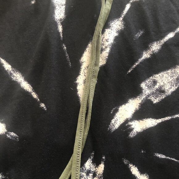 Lularoe  3XL Brittany Hoodie Sleeveless Pullover Geometric Army Green - Picture 4 of 7